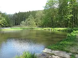 Hráz a plocha rybniční