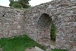 jedna z vnitřních stěn paláce