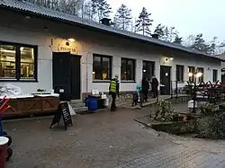 Pravá část budovy (hostinec)