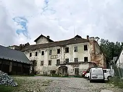 Budova pivovaru v areálu Vyšebrodského kláštera (stav v roce 2024)