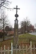 Kříž ve vsi