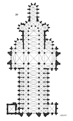 Půdorys (východ je nahoře)