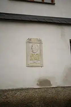 Pamětní deska na rodném domě Františka Hrnčíře v Dřevíkově, okr. Chrudim