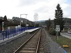 Celkový pohled na železniční zastávku