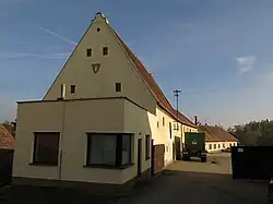 Plešnice, zemědělský dvůr čp.1.jpg