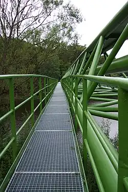 Chodníček na plynové lávce (po rekonstrukci v letech 2006 a 2007)