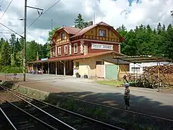 výpravní budova ve stanici Počátky-Žirovnice