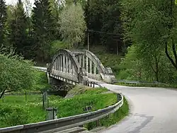 Pořešín, železobetonový silniční most.jpg