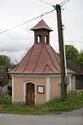 Kaplička na návsi