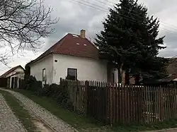 Podsedice, brusírna drahých kamenů čp.77.jpg