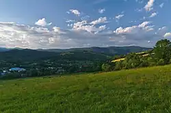 Pohled na vesnici od východu