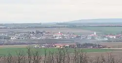 Pohled na Olbramovice, osadu Na Samotě lze vidět vpředu