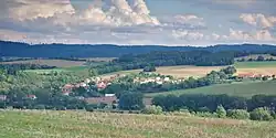 Pohled na obec od severozápadu