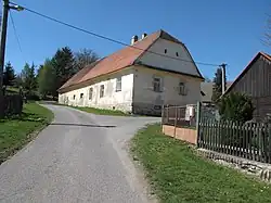 Stavení u cesty