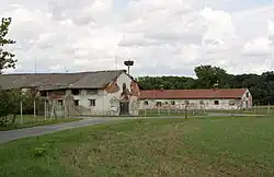 Pohořelice (Mariánský Dvůr), hospodářské budovy, 1949–1951 Státní statek Pohořelice, 1951–1953 Výzkumný ústav pro šlechtění a hospodaření vodou v zemědělství, 1953–1959 Výzkumný ústav travopolní soustavy v Pohořelicích, 1959–1969 Výzkumný ústav krmivářský v Pohořelicích, 1969–1989 Státní statek Pohořelice