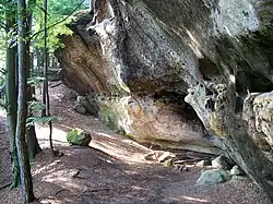 Pískovcový převis Krápník