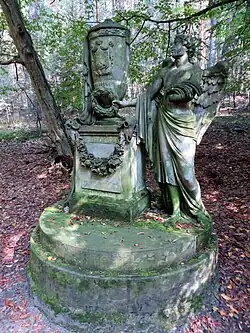 Pomník Karla Fürstenberka, Loučeň (2017) 01.jpg