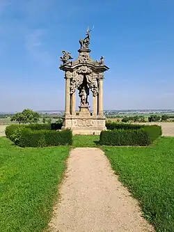 Pomník císaře Karla VI. v Hlavenci (2023)