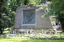 Pomník Petra Chelčického.jpg