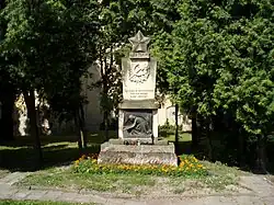 Pomník padlým rudoarmějcům v Kuklenách.jpg