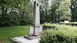 Pomník padlým u Podbořan (Q104980707) 02.jpg