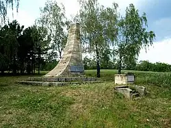 Pomník vojákům Rudé armády v Žebětíně (Q37021710).jpg