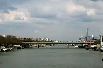 Most na Quai d'Issy-les-Moulineaux