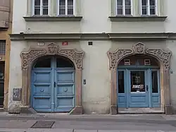 Portal_mestanskeho_domu_cp_223_Plzen.JPG