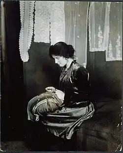 Portrait of Miss Povry, asi 1918-1920