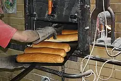 11: Hotové a upečené veky po vyjmutí z pece