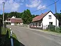 Domky ve střední části vesnice