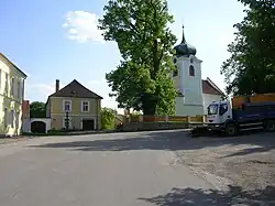 Náměstí Svatopluka Čecha a kostel svatého Martina