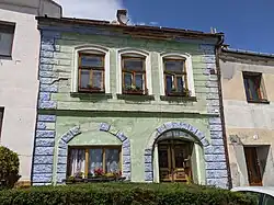 Potštát - čp. 17 na Bočkově náměstí (2).jpg