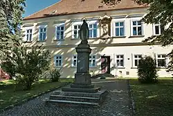 Pozořice, fara (2837).jpg