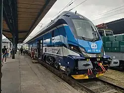 Souprava č. 04 na Masarykově nádraží během Pražského železničního dne