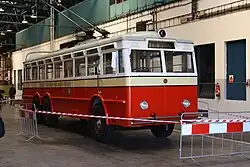 Rekonstruovaný trolejbus Praga TOT v pokročilé fázi rekonstrukce v září 2019