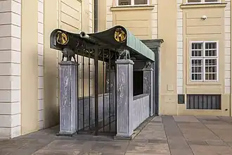 Vstup do schodiště z III. nádvoří