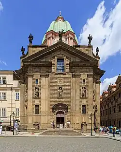 Kostel svatého Františka z Assisi na Křižovnickém náměstí