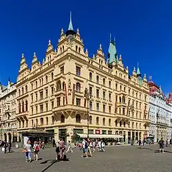 Obchodní a živnostenská komora, dnes hotel