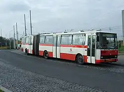 Autobus Karosa se zadní poháněnou nápravou