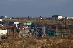 pohled na sever, vpravo v pozadí sídliště Na Dědině