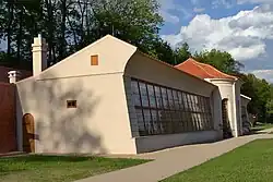 Obnovená oranžérie v zahradě břevnovského kláštera