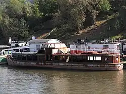 Odstavená loď Svoboda v Praze v roce 2011