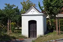 Praha, Dejvice, kaplička sv. Jana Nepomuckého.JPG