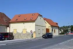 Praha, Hloubětín, venkovská usedlost čp. 20.JPG