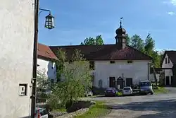 Praha, Hlubočepy, Hansfalkovský dvůr 01.jpg