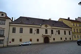 Hrzánský palác na Loretánské 9