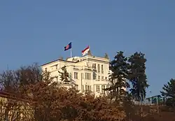 Pohled na vilu od jihozápadu