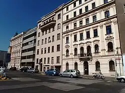 Letohradská ulice na Letné v Praze (foto rok 2016), kde po roce 1930 novomanželé Engländerovi bydleli