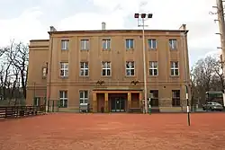 Sokolovna s restaurací na místě původního zámečku